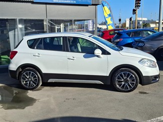 2014 Suzuki SX4 - Thumbnail