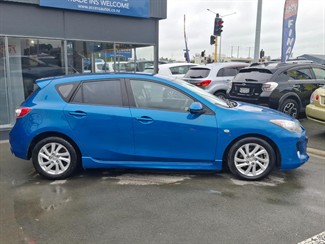 2011 Mazda 3 - Thumbnail