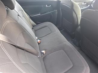 2011 Kia Sportage - Thumbnail