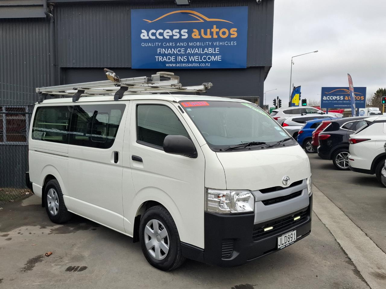 2015 Toyota Hiace