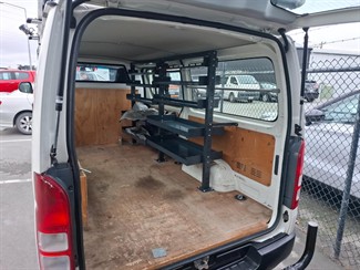 2015 Toyota Hiace - Thumbnail