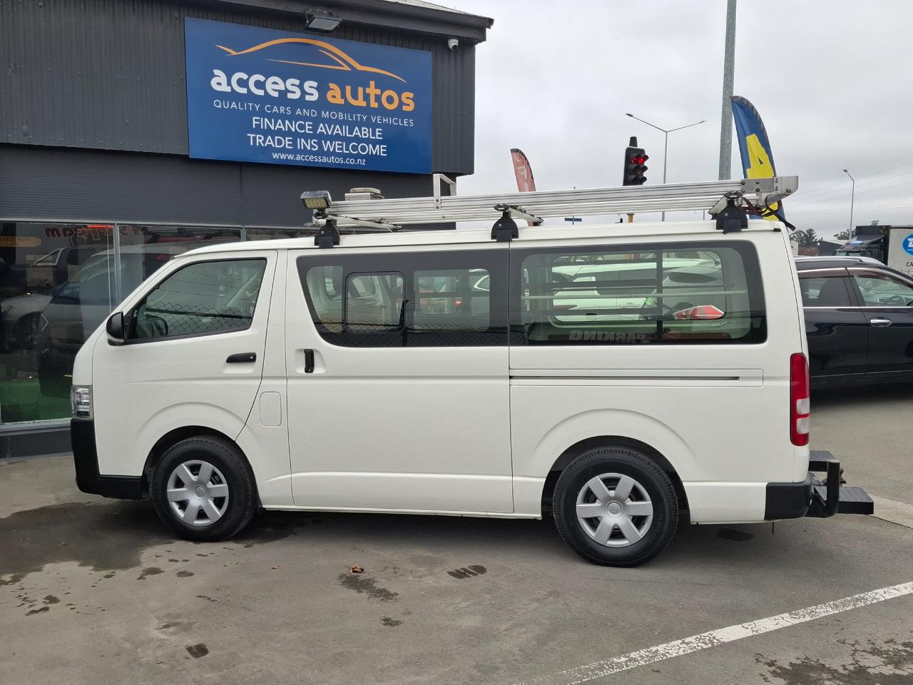 2015 Toyota Hiace