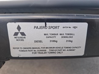 2016 Mitsubishi Pajero Sport - Thumbnail