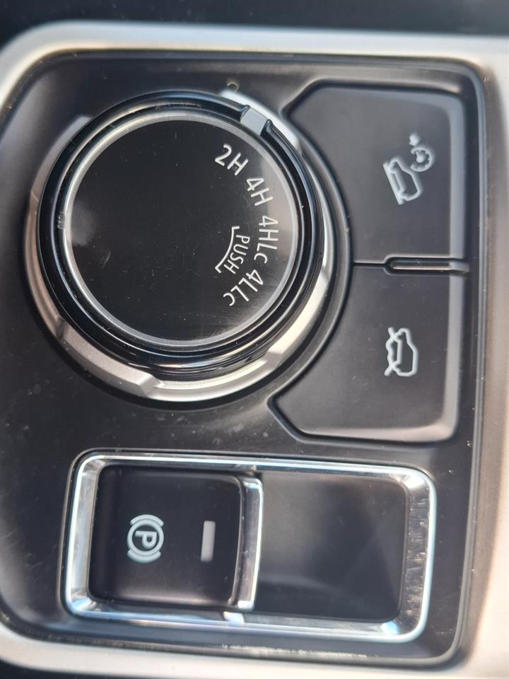 2016 Mitsubishi Pajero Sport