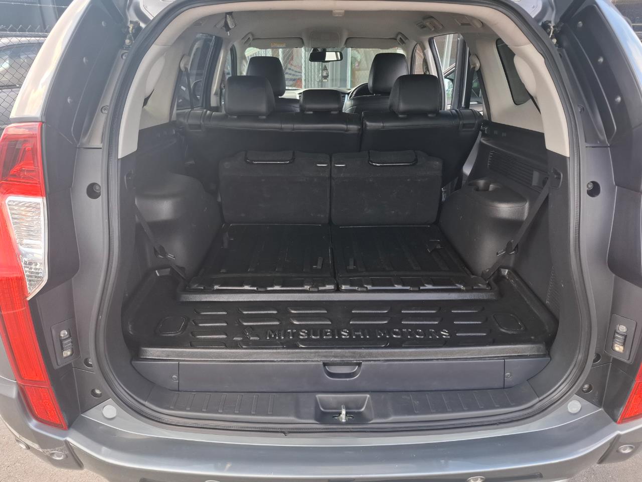 2016 Mitsubishi Pajero Sport