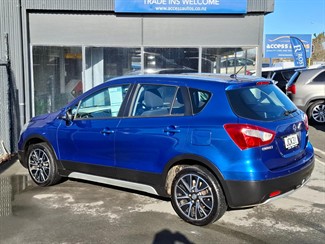 2015 Suzuki SX4 - Thumbnail