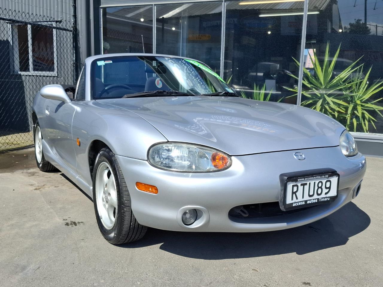 1998 Mazda Roadster