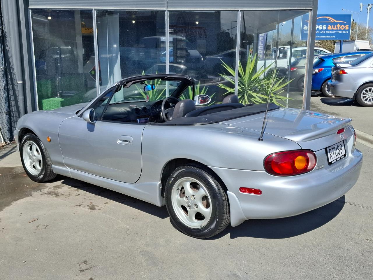 1998 Mazda Roadster