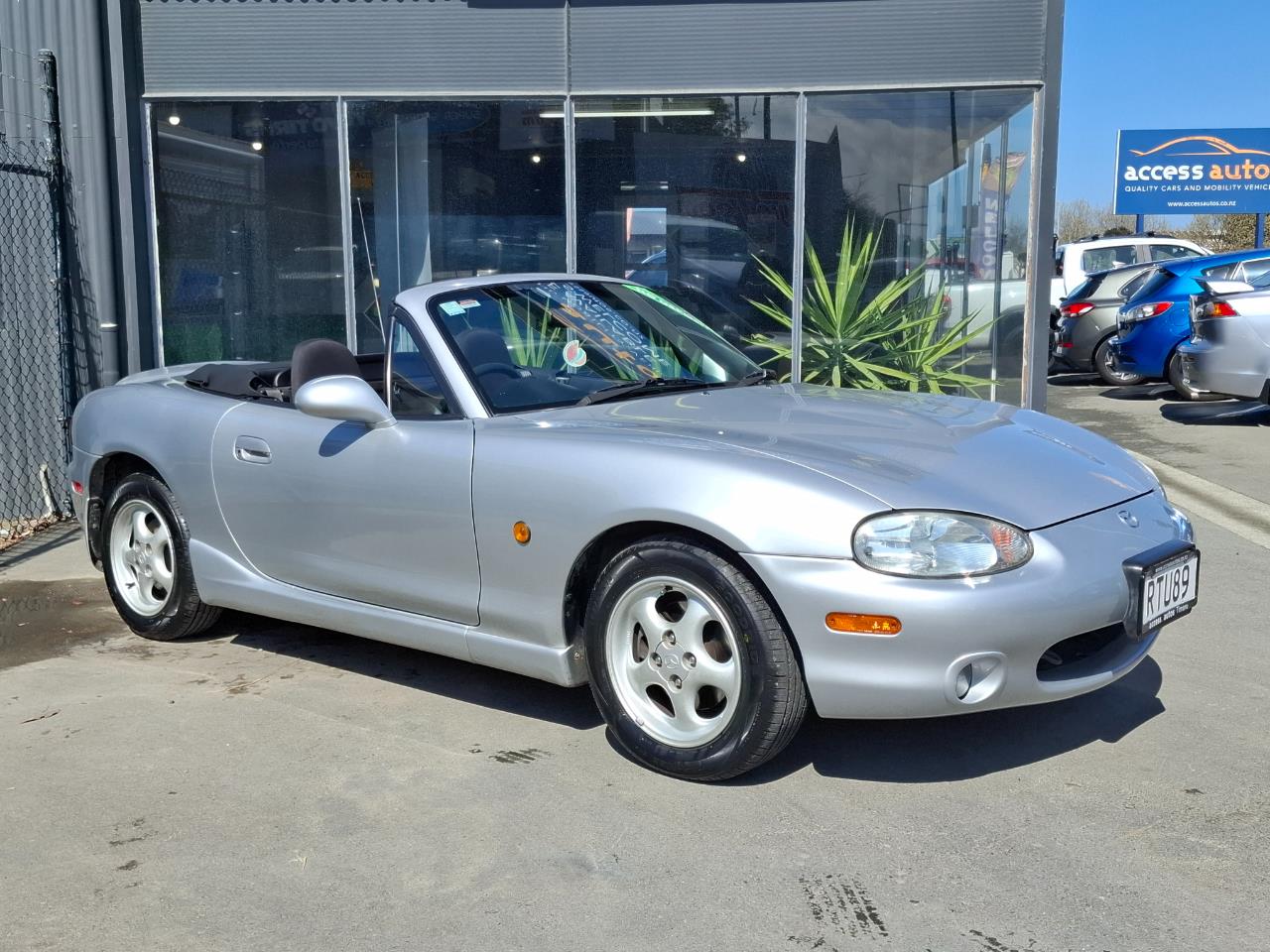 1998 Mazda Roadster