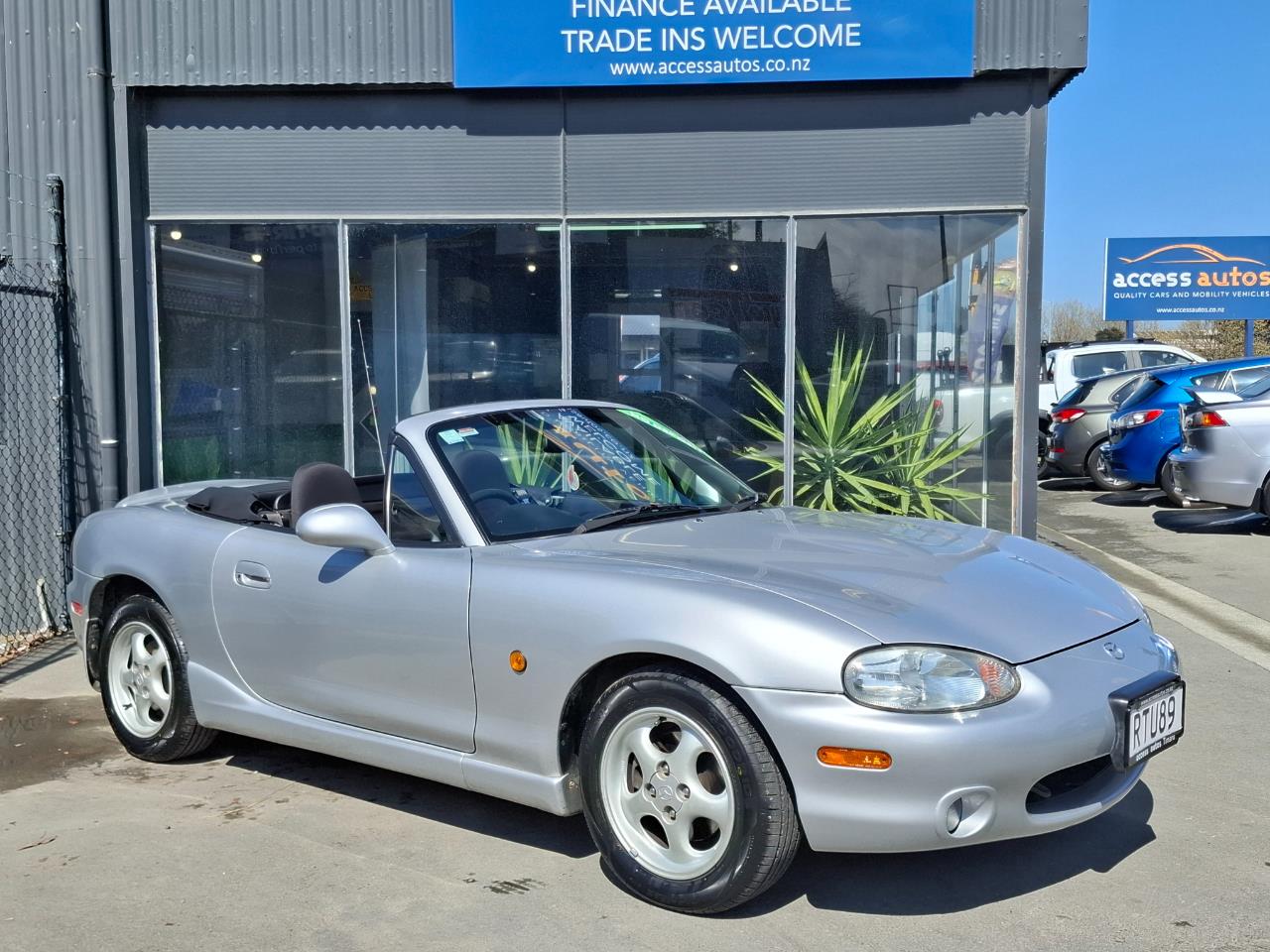 1998 Mazda Roadster