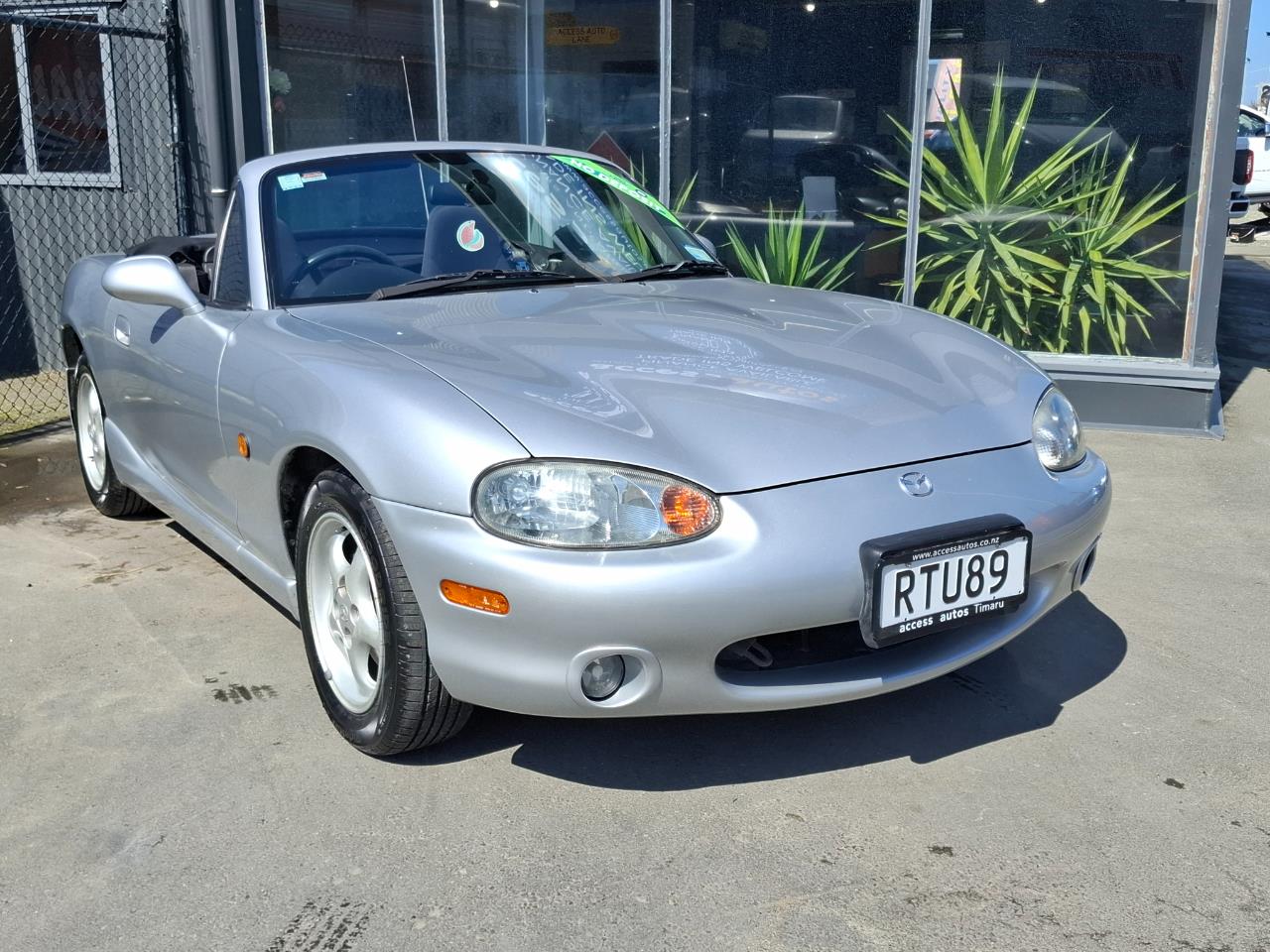 1998 Mazda Roadster