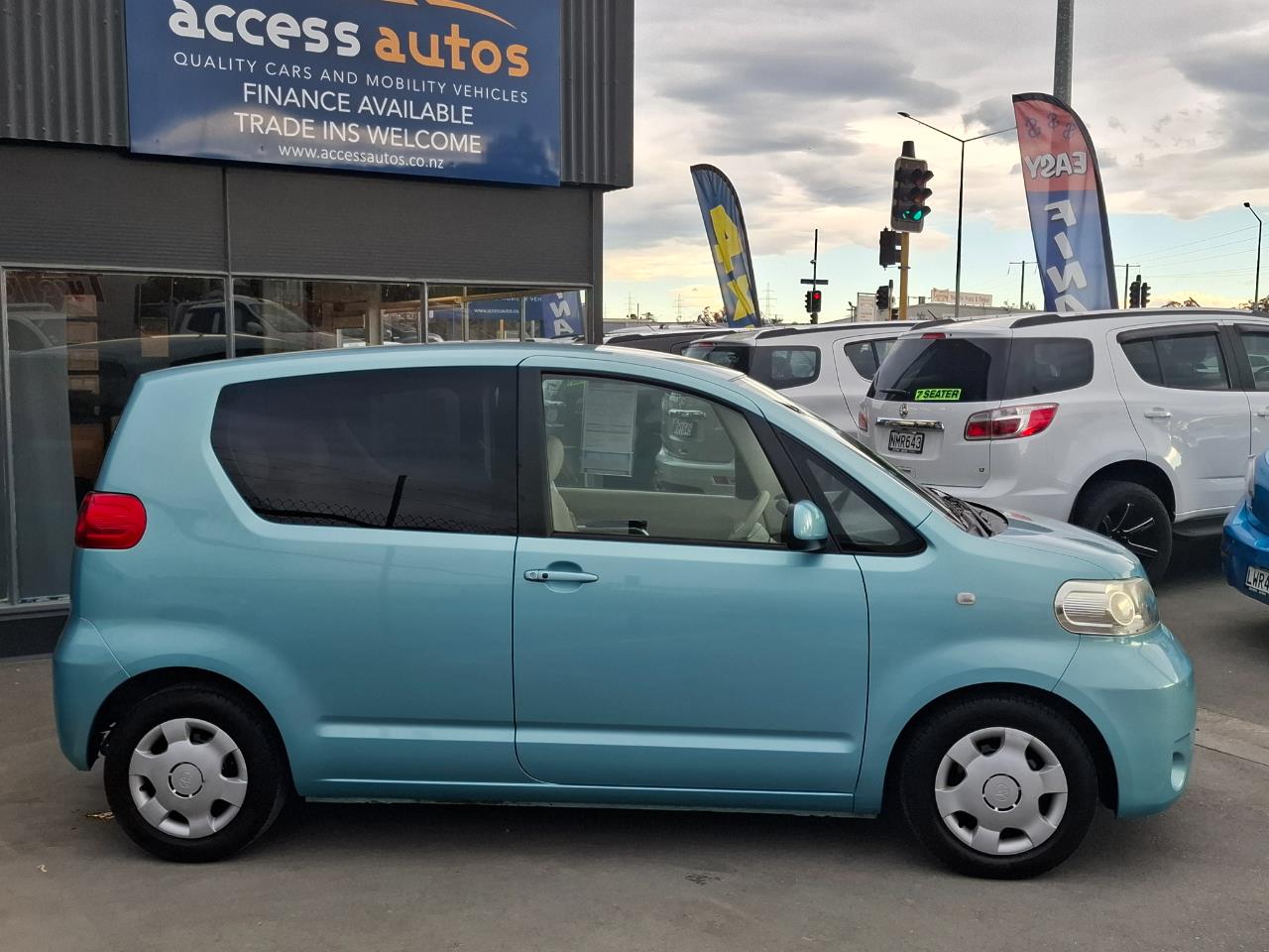 2005 Toyota Porte