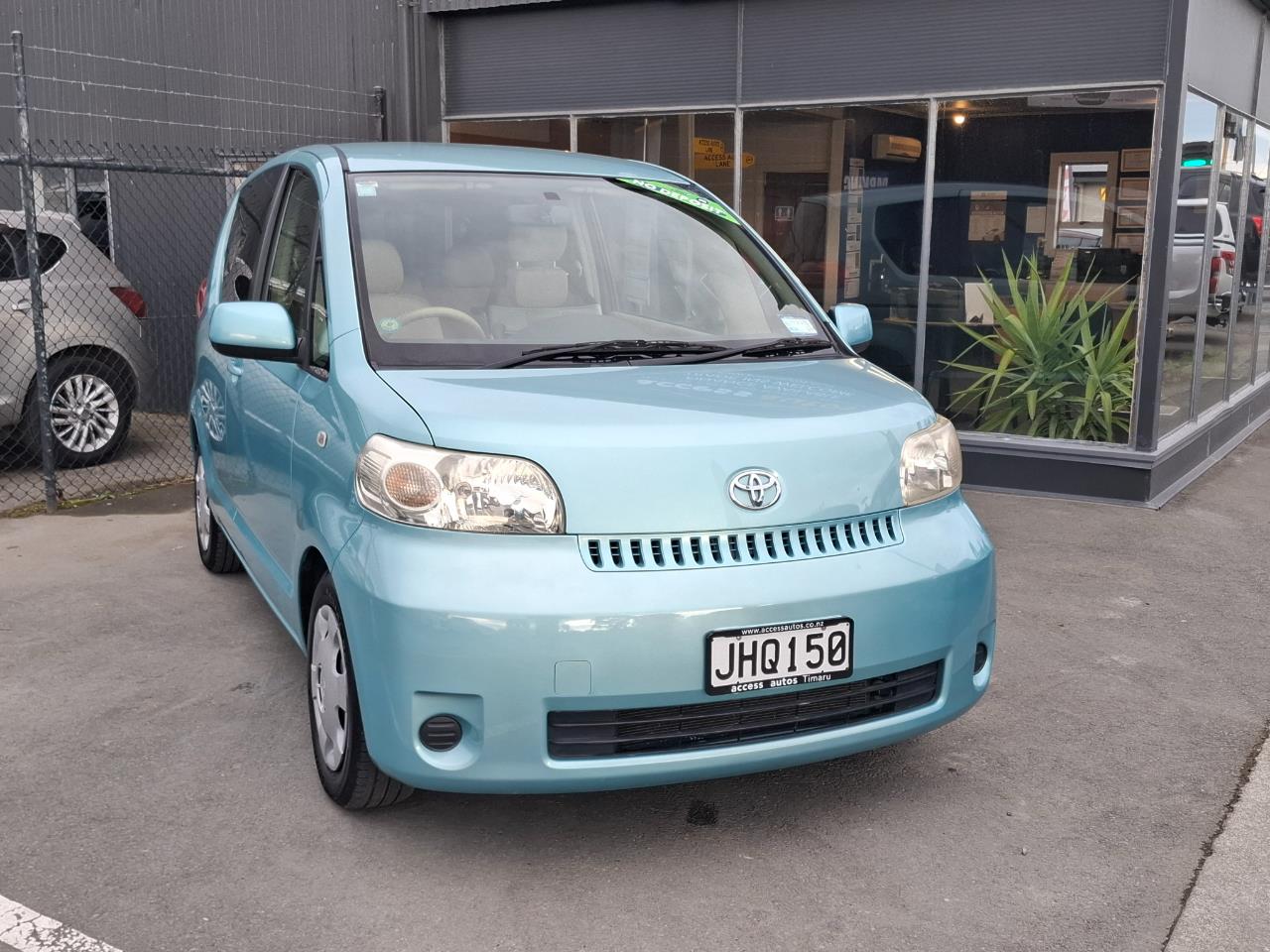 2005 Toyota Porte