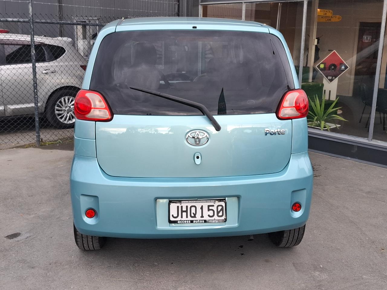 2005 Toyota Porte