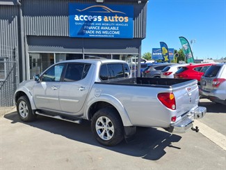 2012 Mitsubishi Triton - Thumbnail