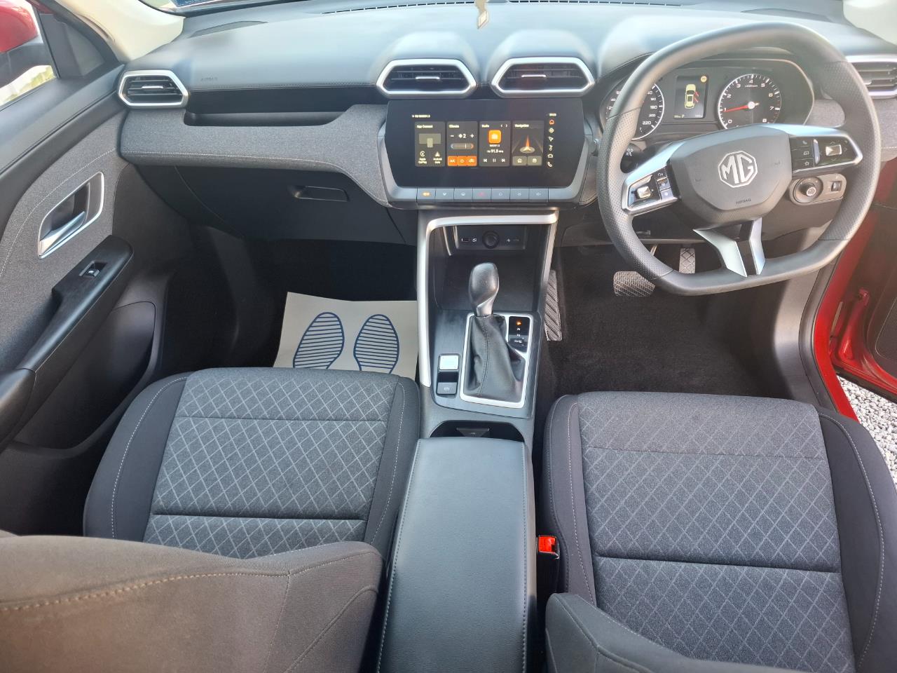 2025 MG ZS