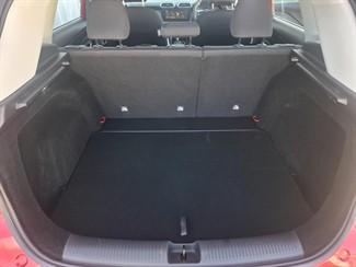 2025 MG ZS - Thumbnail