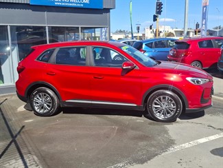 2025 MG ZS - Thumbnail