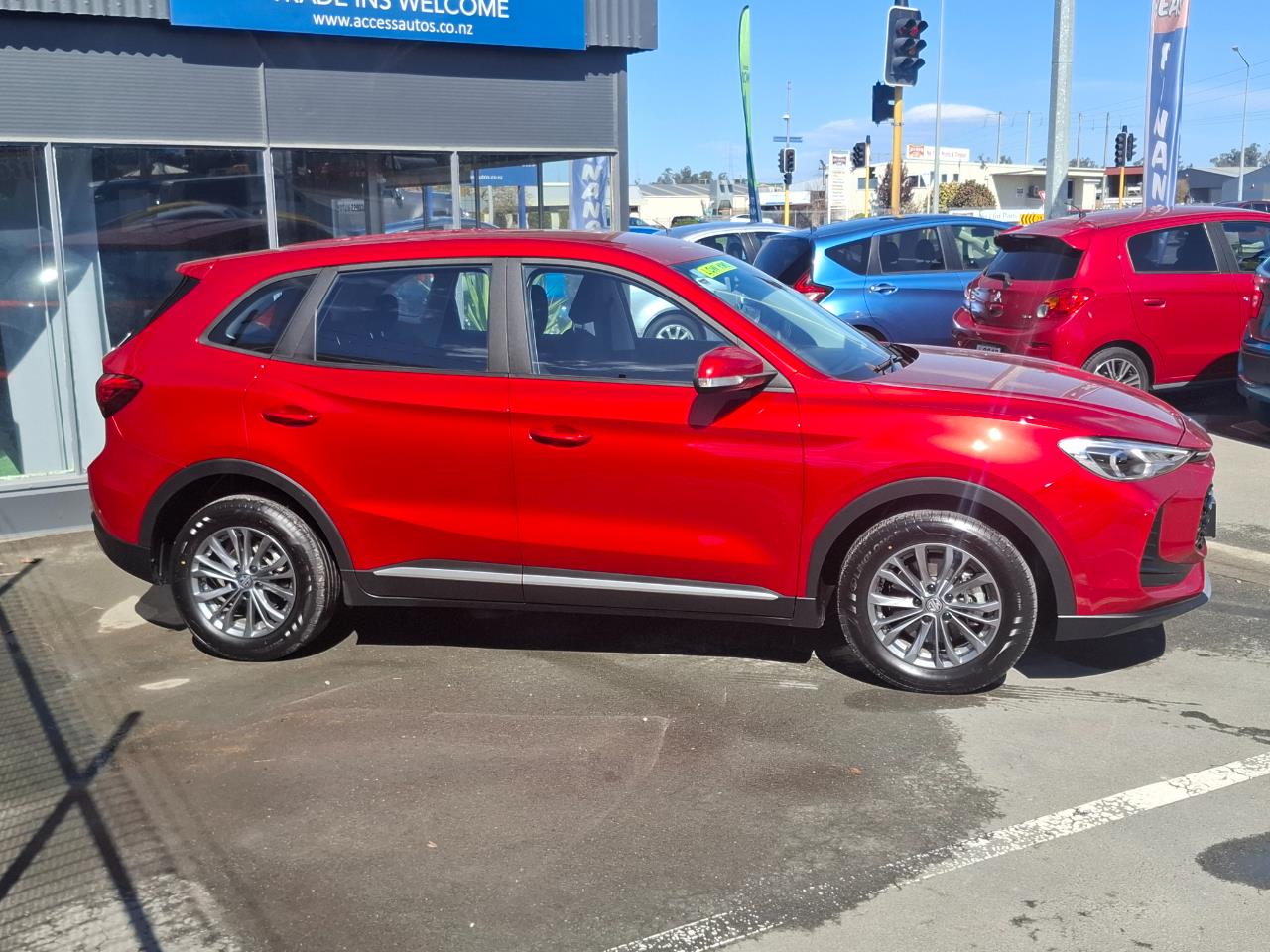 2025 MG ZS