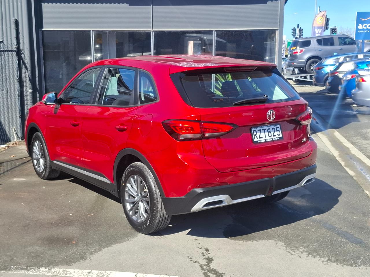 2025 MG ZS