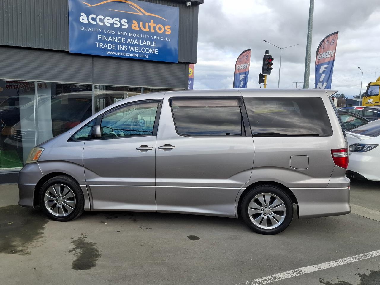 2005 Toyota Alphard
