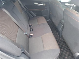 2012 Toyota Auris - Thumbnail