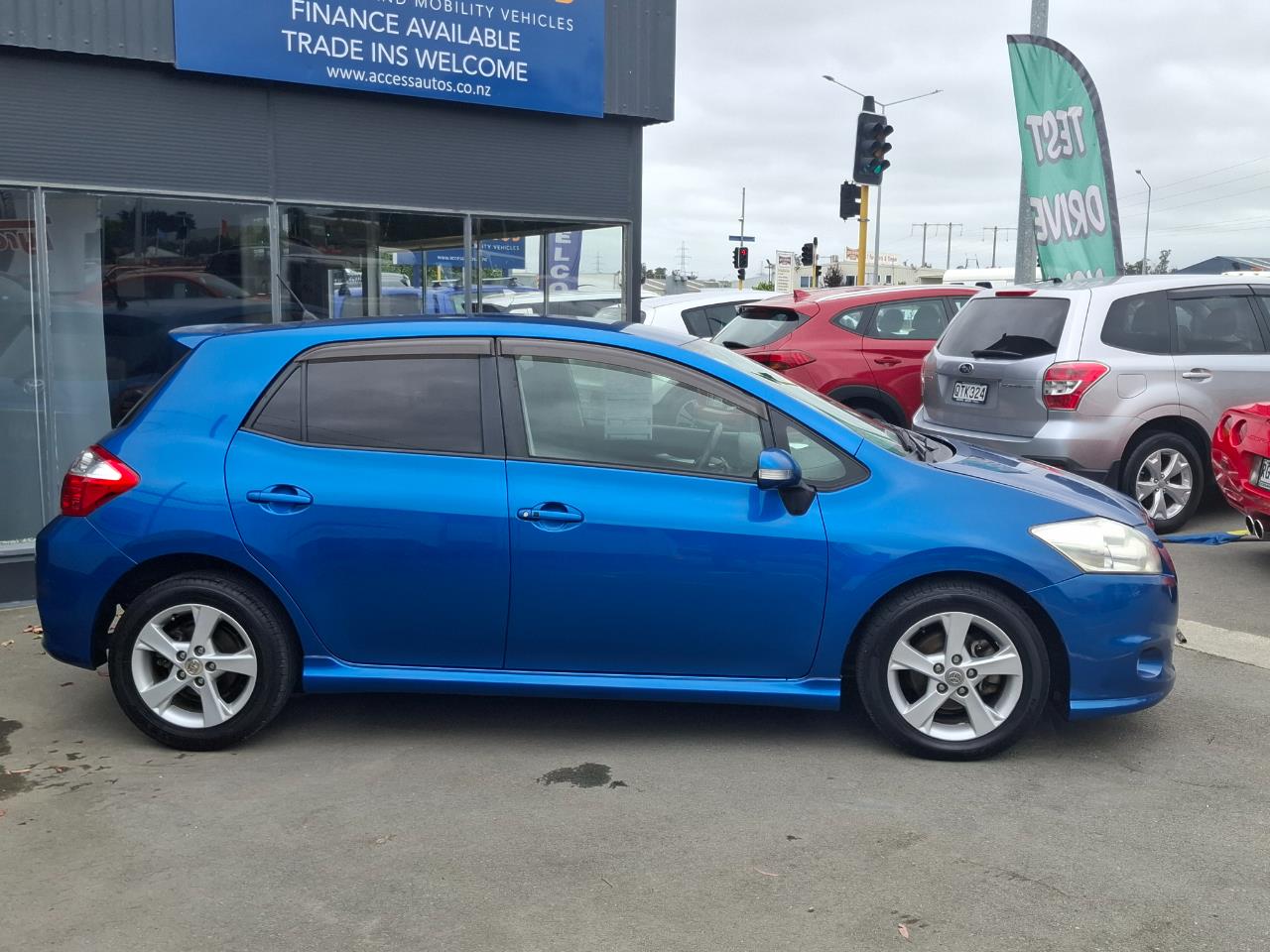 2012 Toyota Auris