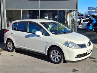 2005 Nissan Tiida - Thumbnail