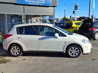 2005 Nissan Tiida - Thumbnail