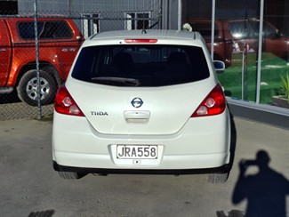 2005 Nissan Tiida - Thumbnail