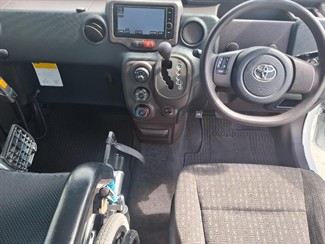 2012 Toyota Porte - Thumbnail