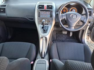 2007 Toyota Auris - Thumbnail