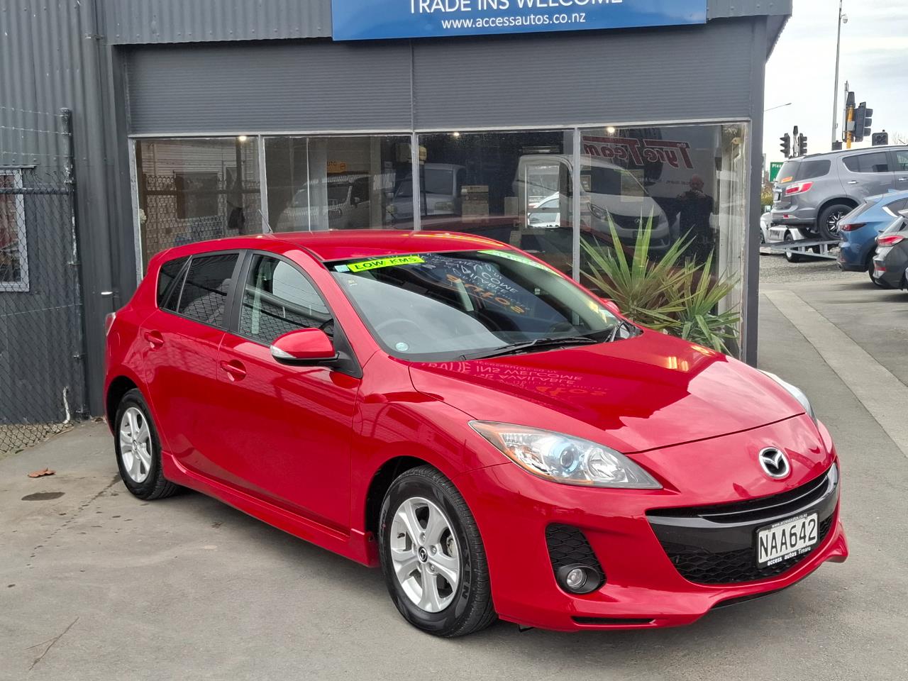 2013 Mazda Axela