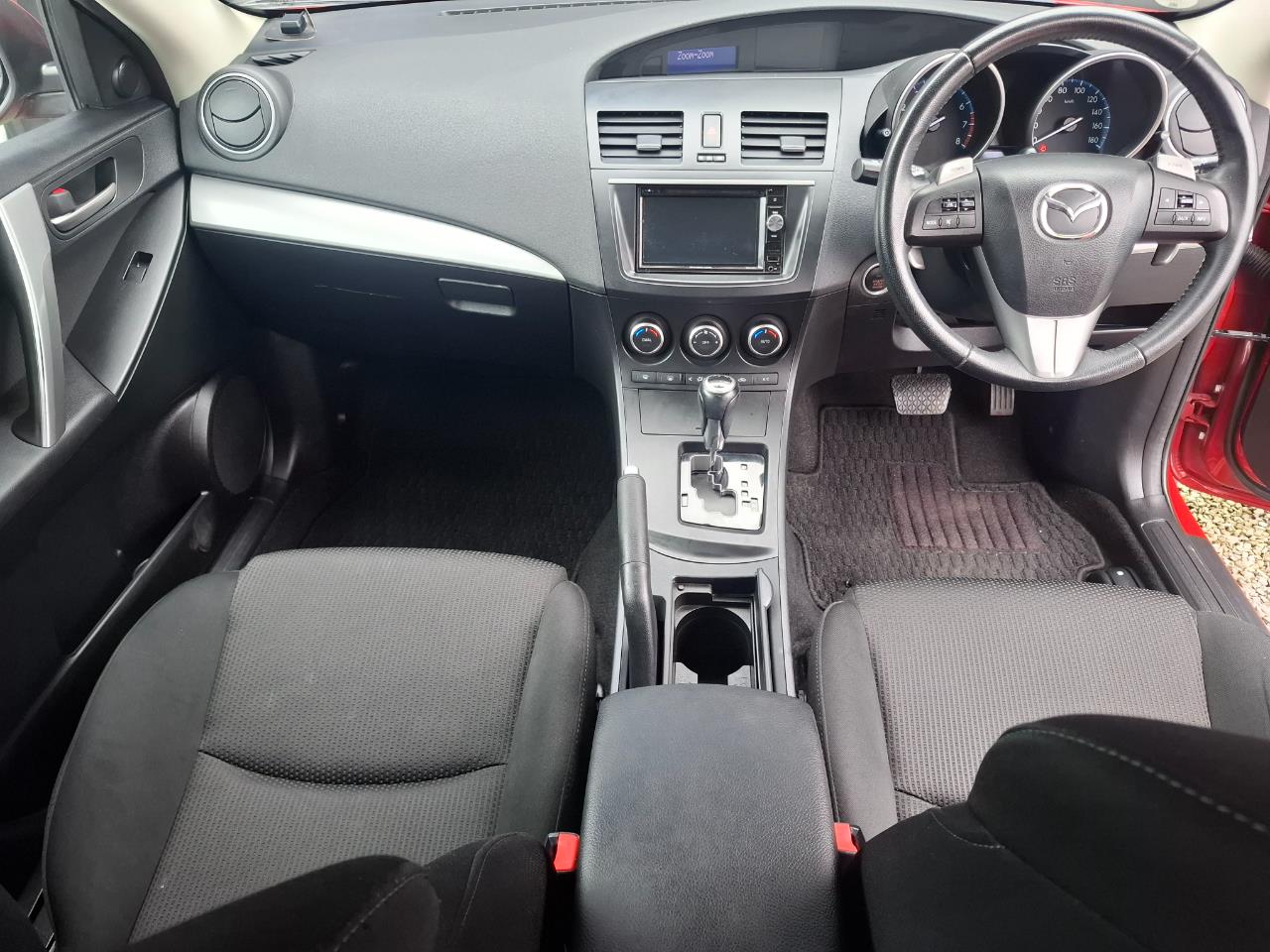 2013 Mazda Axela