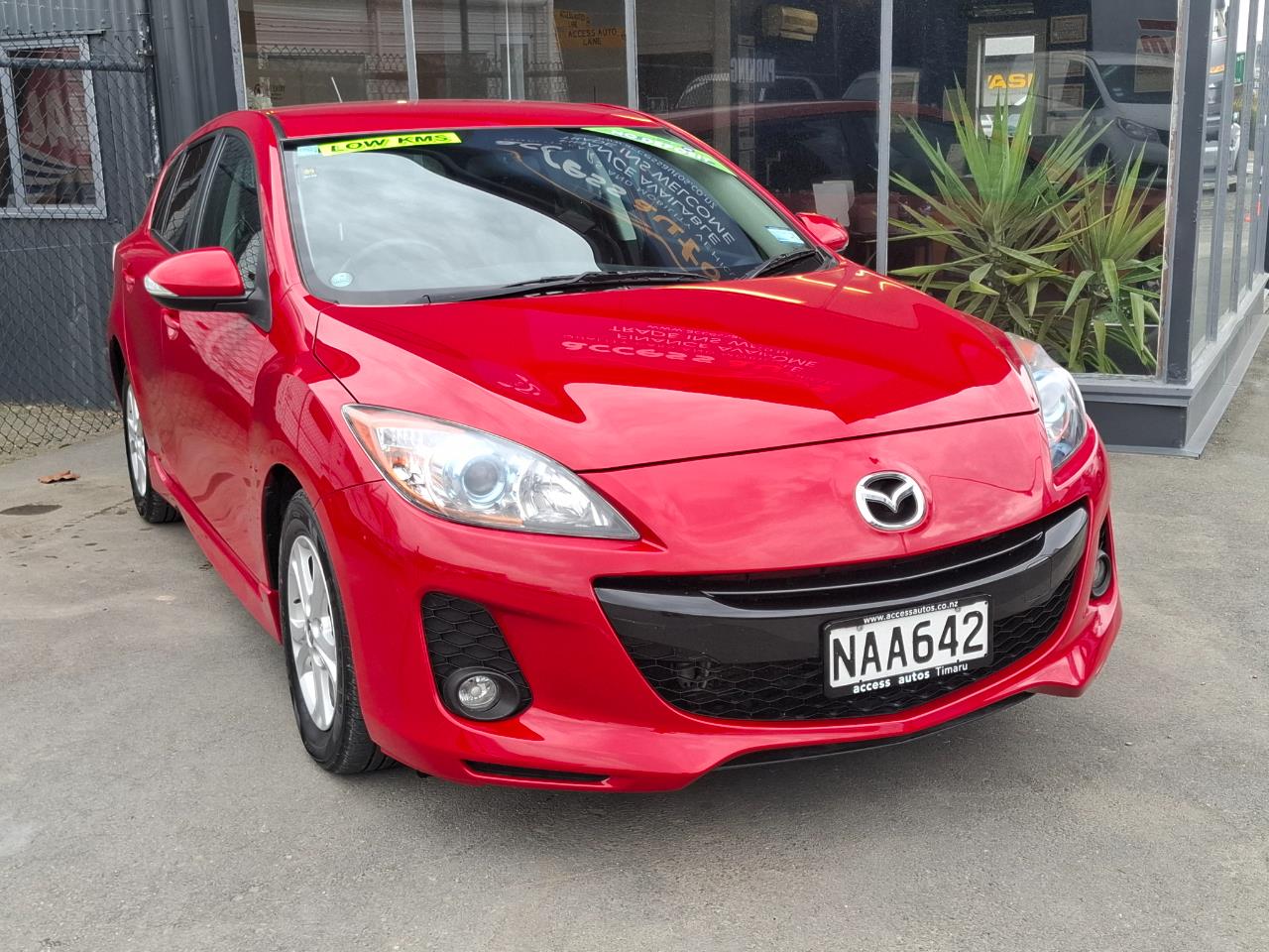 2013 Mazda Axela