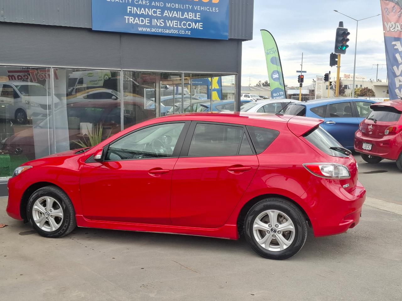 2013 Mazda Axela