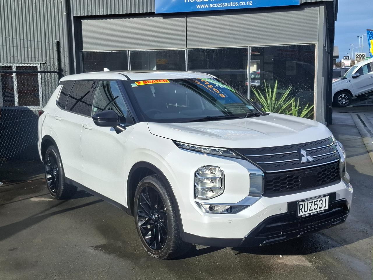 2025 Mitsubishi Outlander