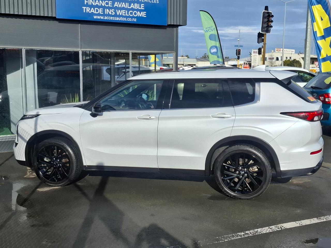 2025 Mitsubishi Outlander