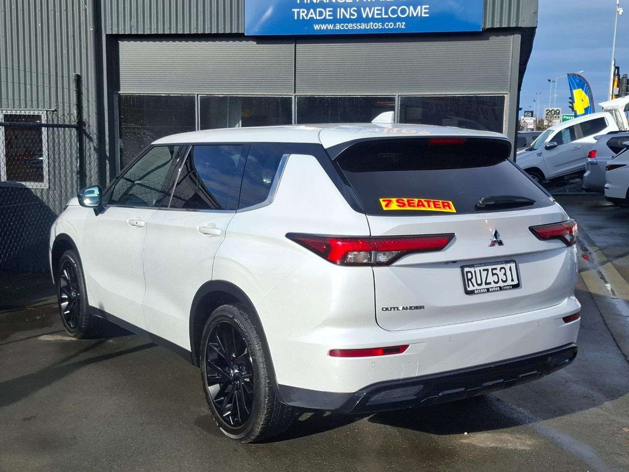 2025 Mitsubishi Outlander