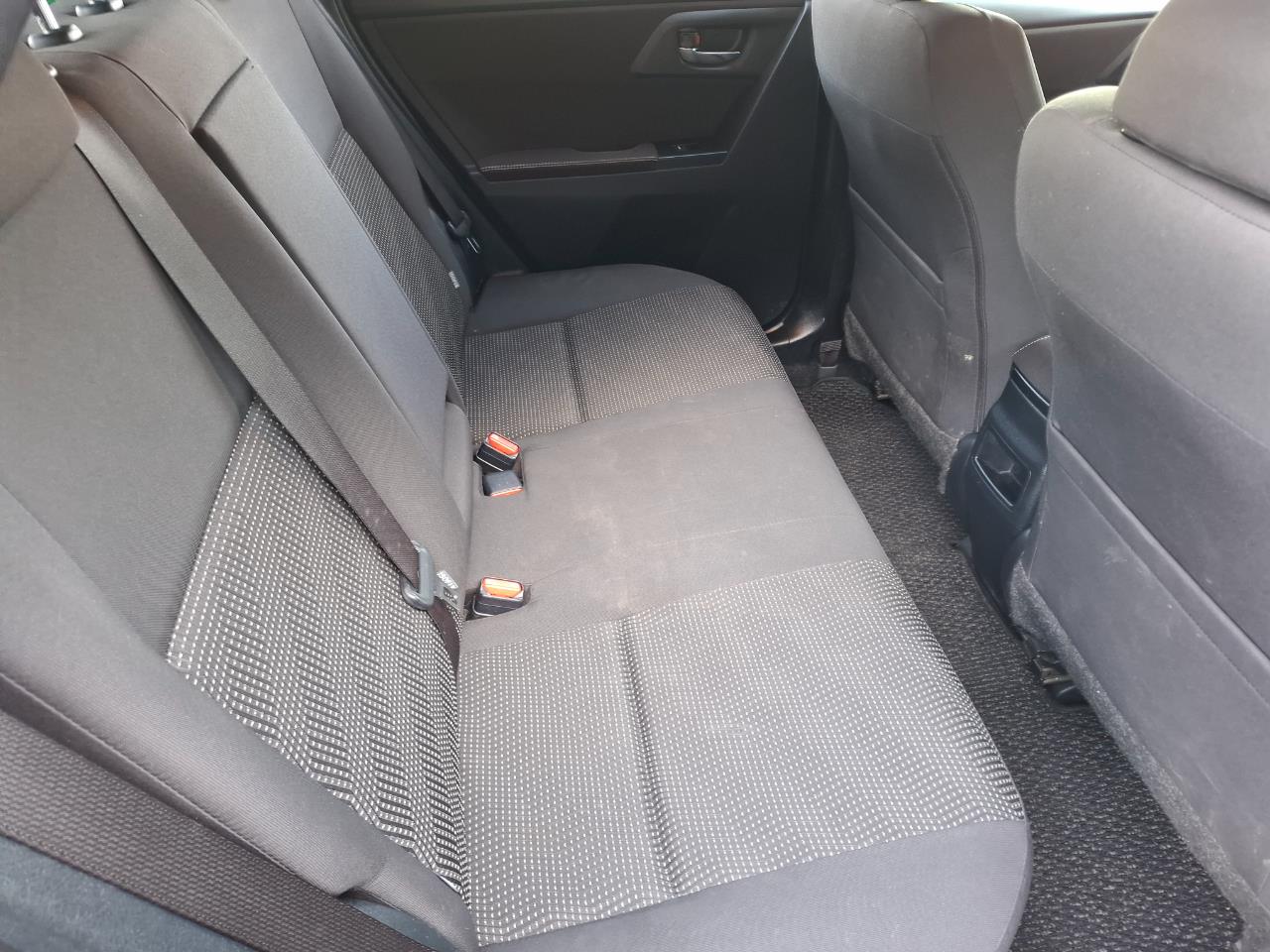2012 Toyota Auris