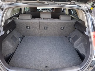 2012 Toyota Auris - Thumbnail