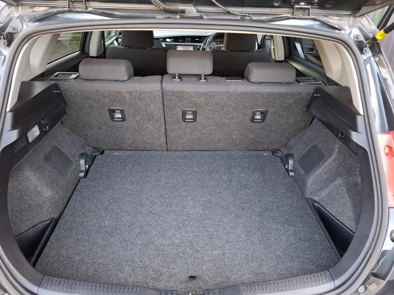2012 Toyota Auris