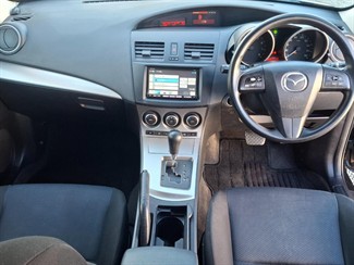 2010 Mazda Axela - Thumbnail