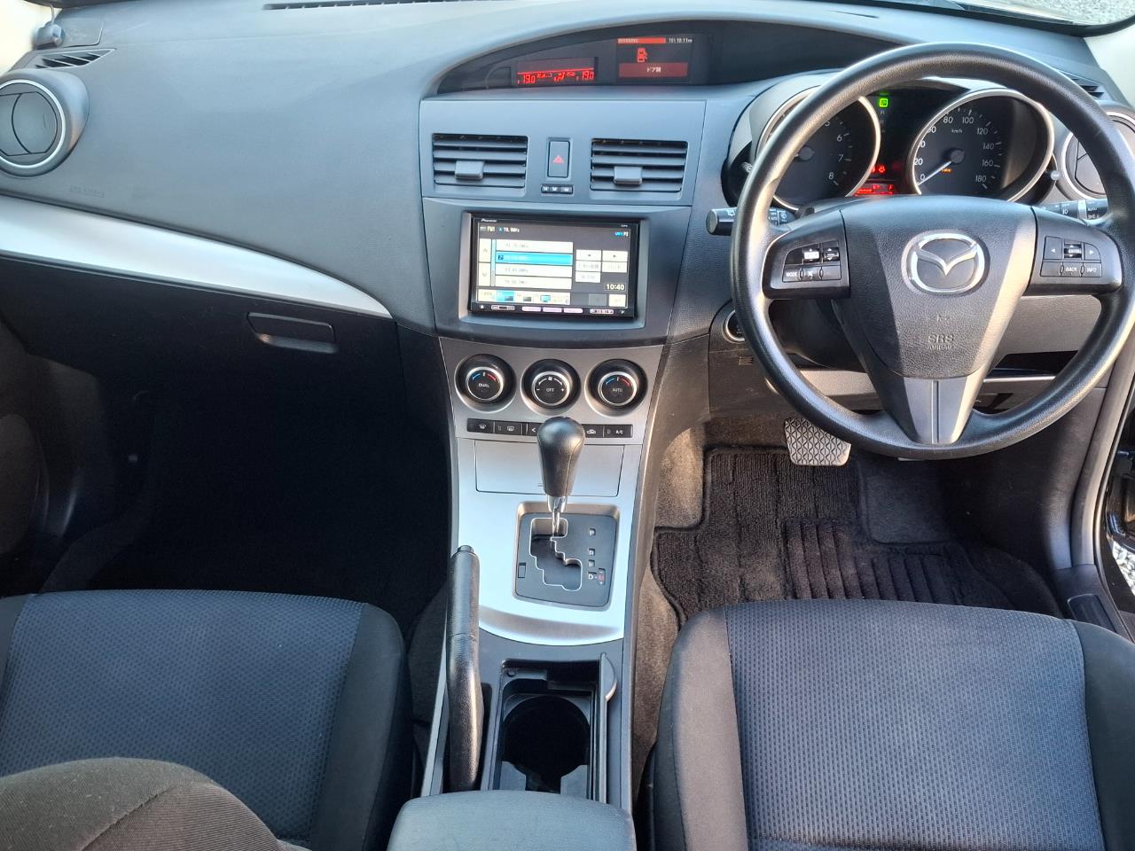 2010 Mazda Axela