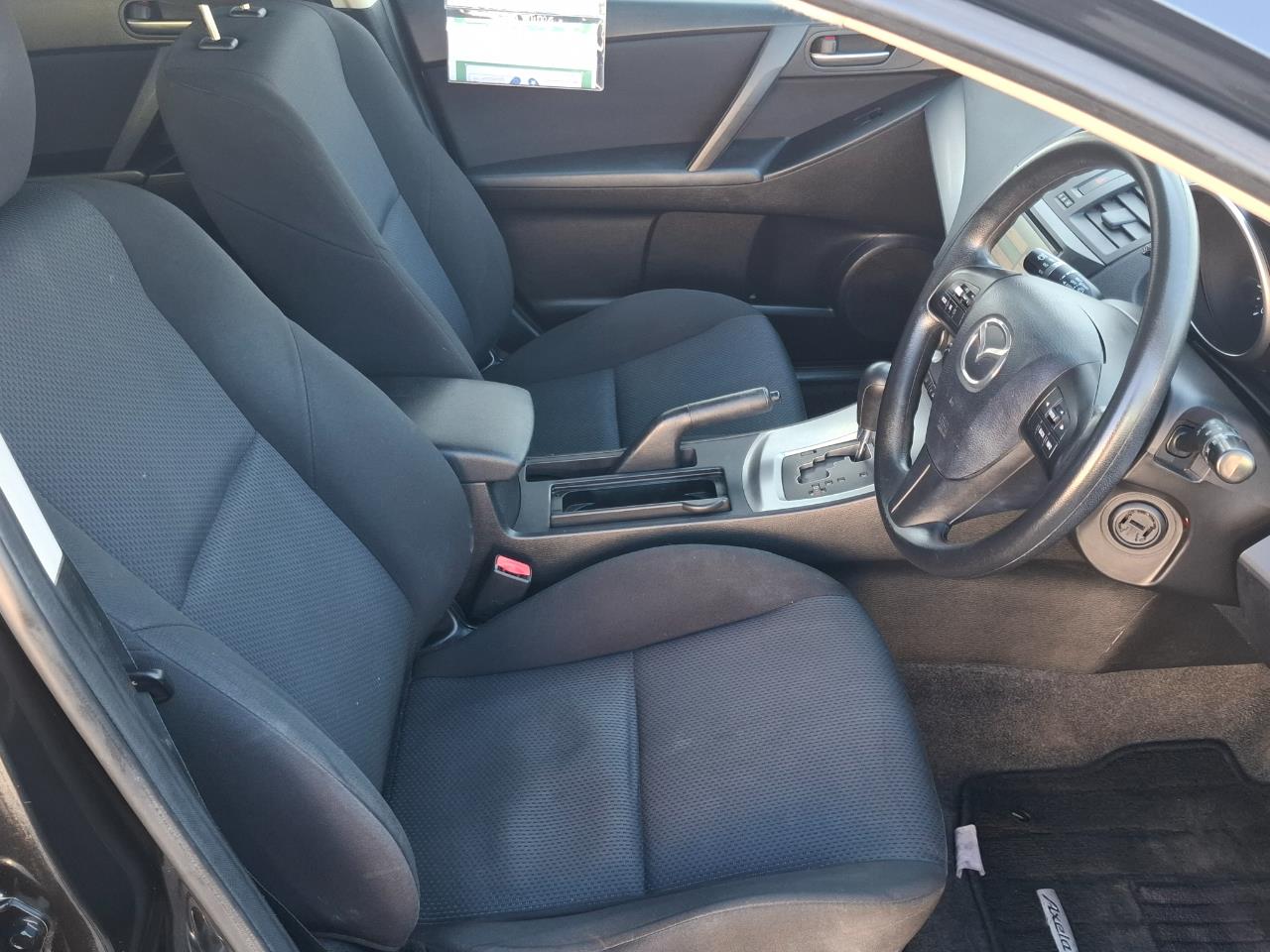 2010 Mazda Axela
