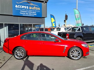 2015 Holden Commodore - Thumbnail
