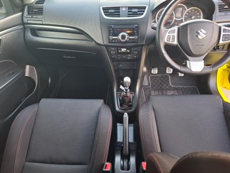 2012 Suzuki Swift - Thumbnail