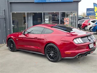 2018 Ford Mustang - Thumbnail