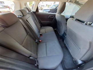 2013 Toyota Auris - Thumbnail