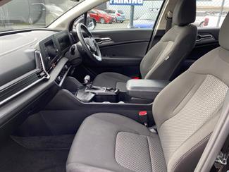 2022 Kia Sportage - Thumbnail